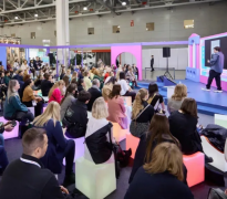 <b>标明白：他们参不雅展会带有明白的采购需乞降</b>