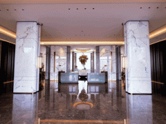 <strong>搭配长达超白玻落</strong>