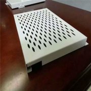 构成耐腐慎密的锌一铁合金层